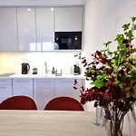 Westin House 109 - Basen, Sauna, Jacuzzi I Prywatny Parking W Cenie Колобжег