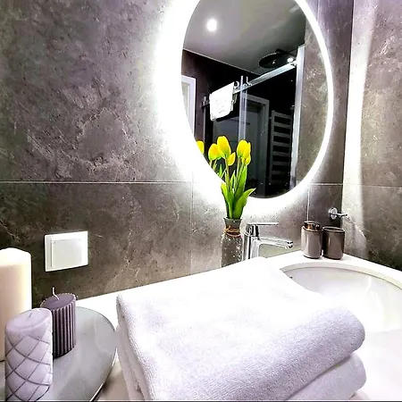 Westin House Balkon Basen Apartament